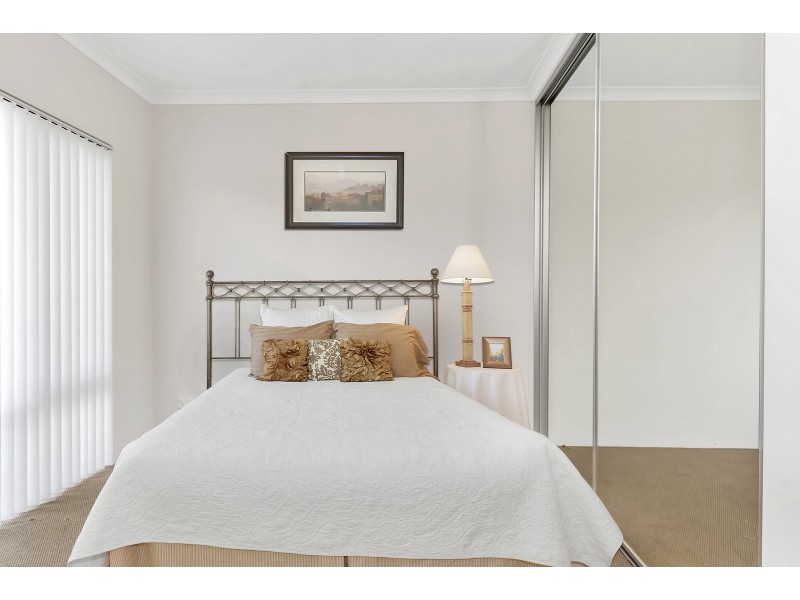 1/22 Bushlark Turn, Erskine WA 6210