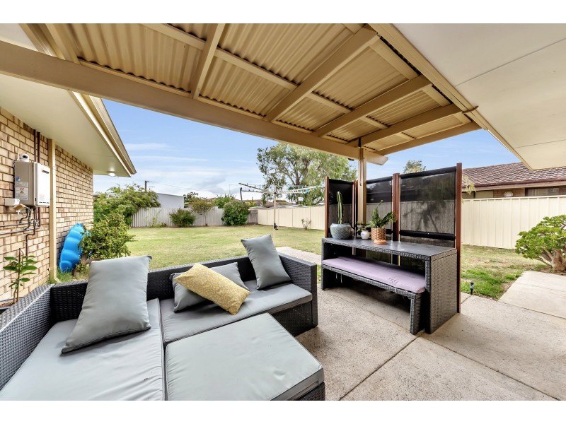 12 Erindoon Way, Waikiki WA 6169