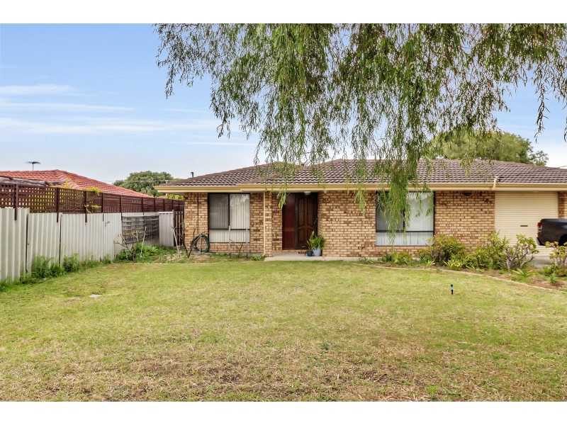 12 Erindoon Way, Waikiki WA 6169