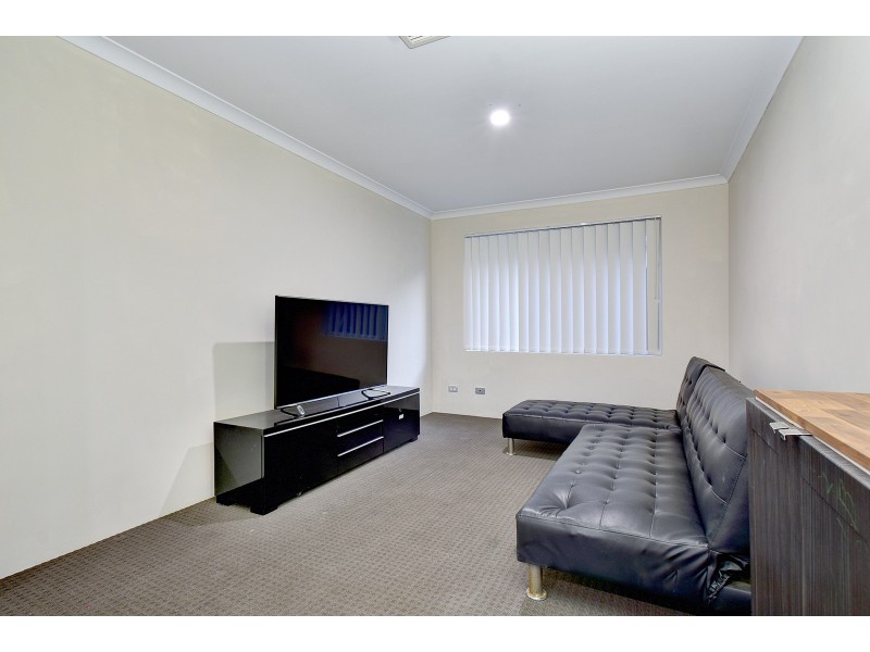 114 Boomerang Loop, Banksia Grove WA 6031