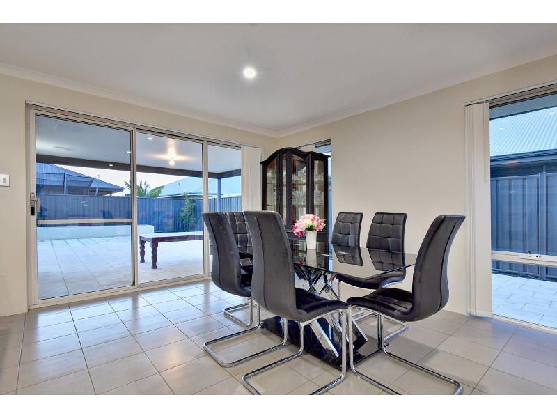 114 Boomerang Loop, Banksia Grove WA 6031