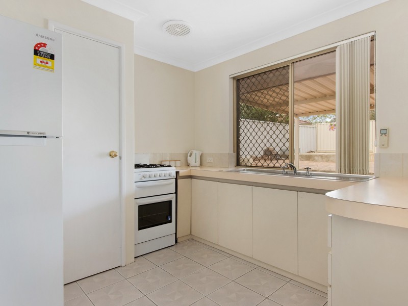 6 Darkins Retreat, Parmelia WA 6167