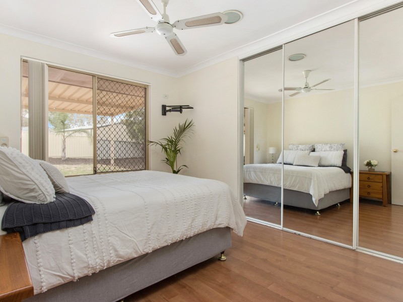 6 Darkins Retreat, Parmelia WA 6167