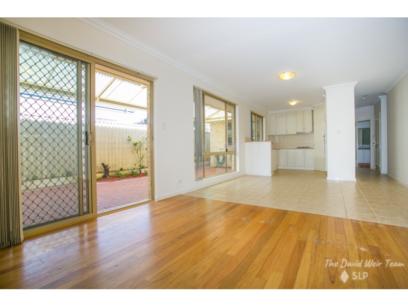 4/11 Almurta Way, Nollamara WA 6061