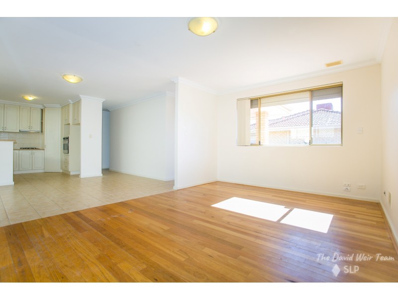 4/11 Almurta Way, Nollamara WA 6061