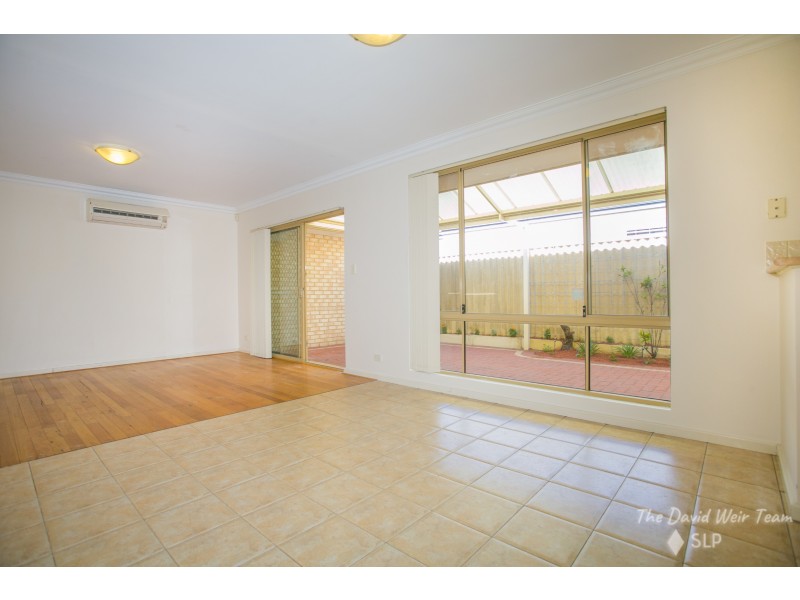 4/11 Almurta Way, Nollamara WA 6061