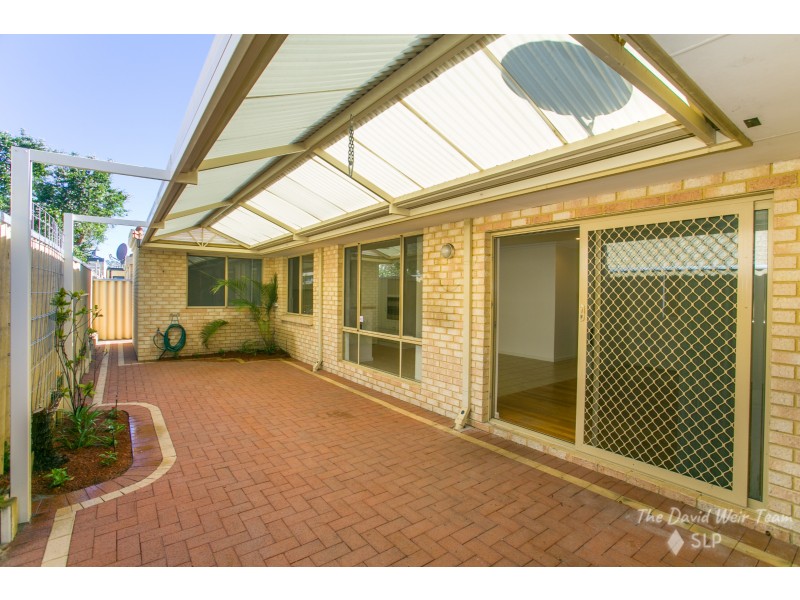 4/11 Almurta Way, Nollamara WA 6061