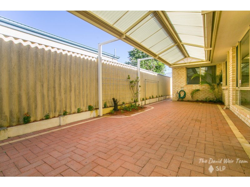 4/11 Almurta Way, Nollamara WA 6061