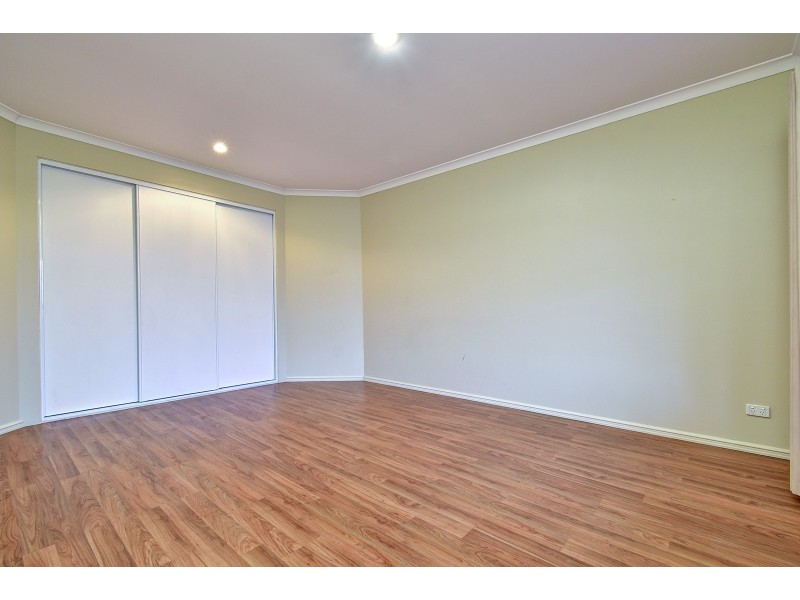 11 Balladong Loop, Carramar WA 6031