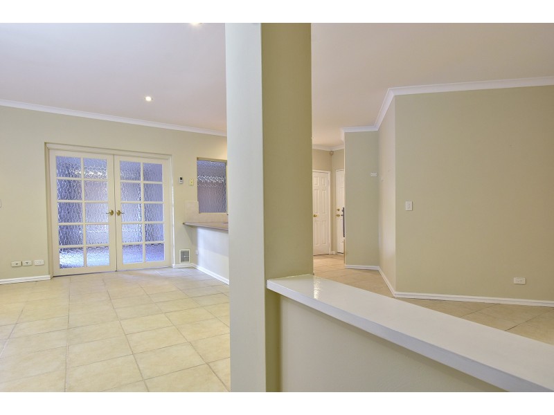 11 Balladong Loop, Carramar WA 6031