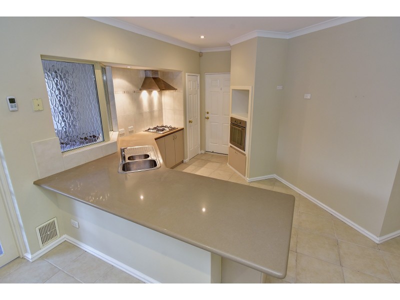 11 Balladong Loop, Carramar WA 6031