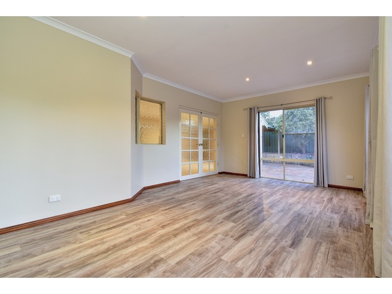 11 Balladong Loop, Carramar WA 6031