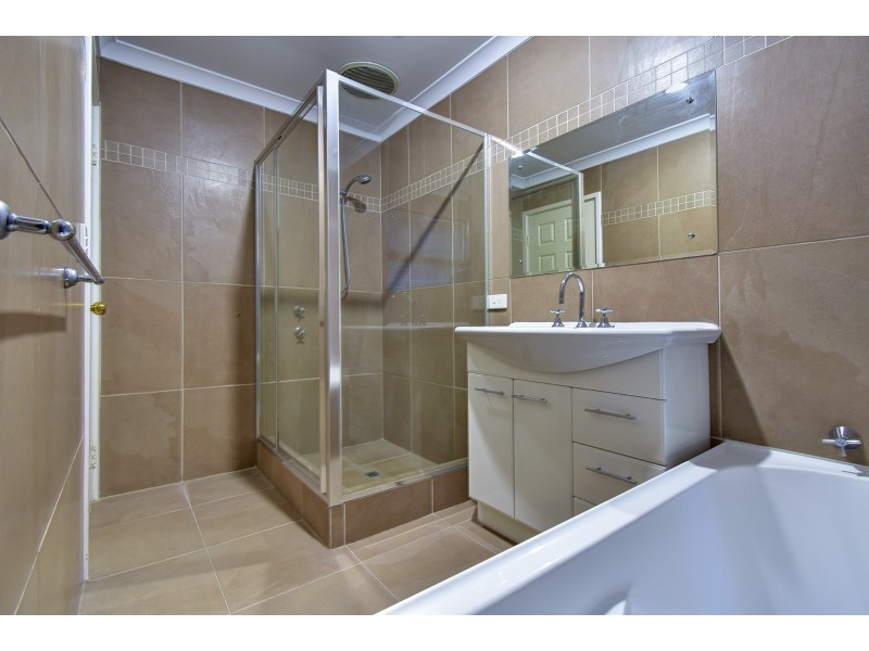 11 Balladong Loop, Carramar WA 6031