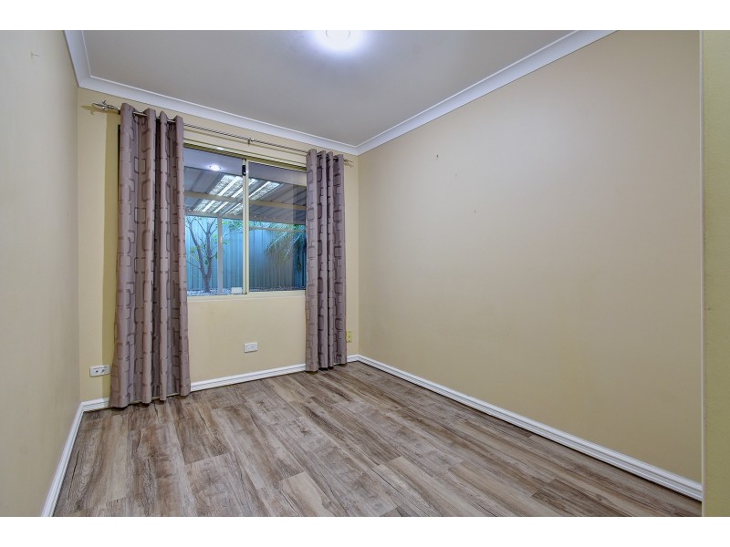 11 Balladong Loop, Carramar WA 6031