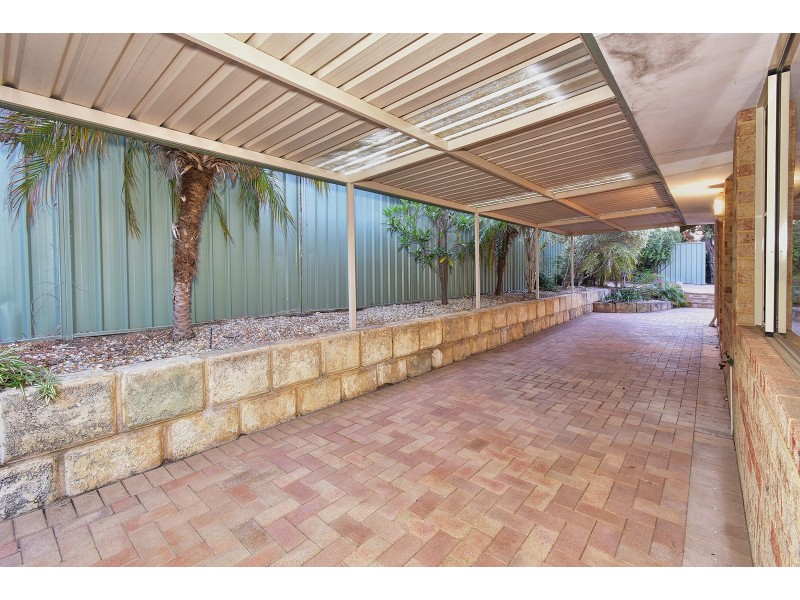 11 Balladong Loop, Carramar WA 6031