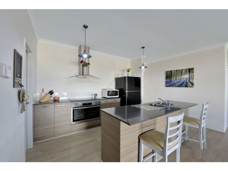 24 Wayside Court, Ravenswood WA 6208