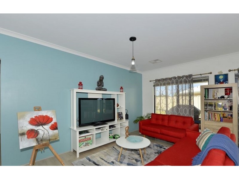 24 Wayside Court, Ravenswood WA 6208