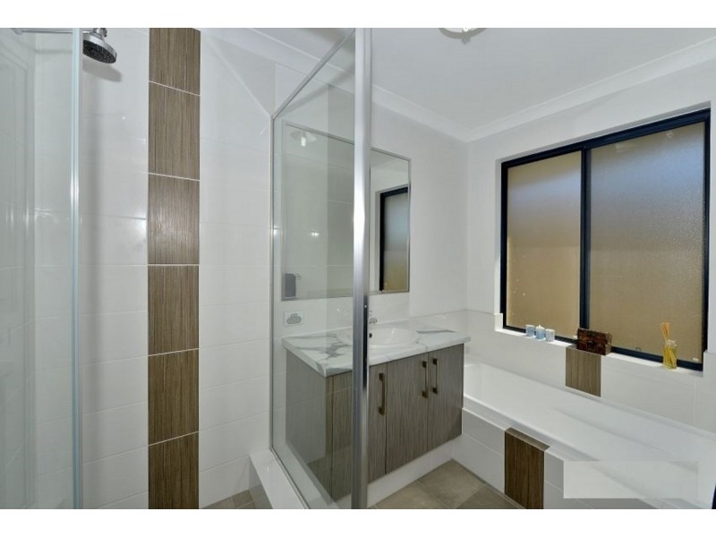 24 Wayside Court, Ravenswood WA 6208