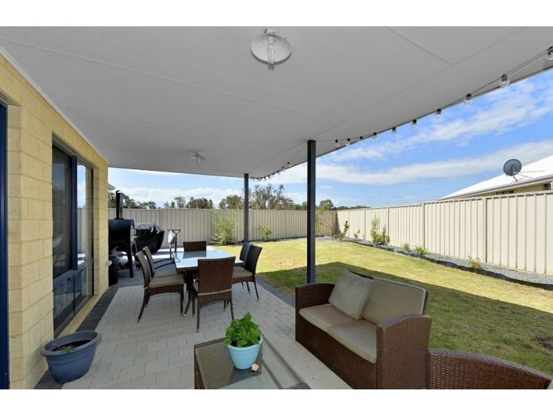 24 Wayside Court, Ravenswood WA 6208