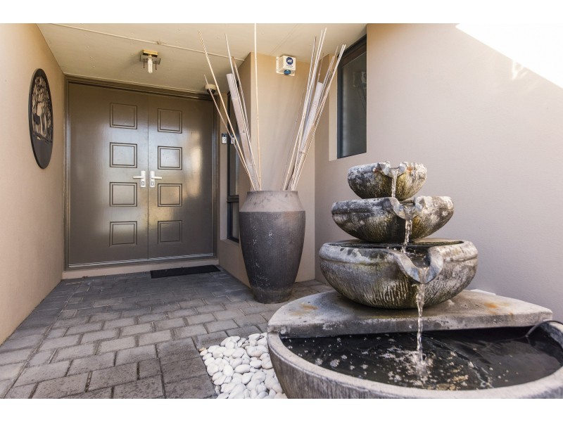 22 Cornforth Way, Piara Waters WA 6112