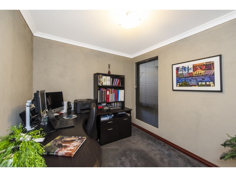 22 Cornforth Way, Piara Waters WA 6112