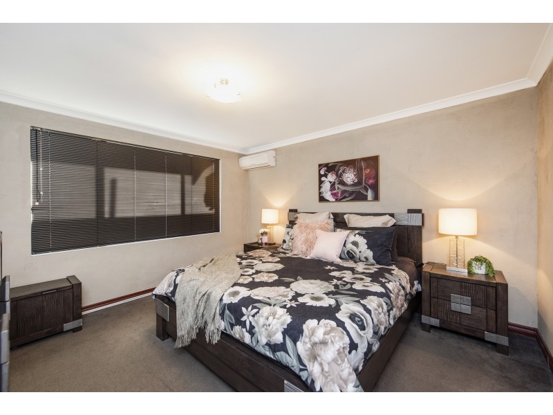 22 Cornforth Way, Piara Waters WA 6112