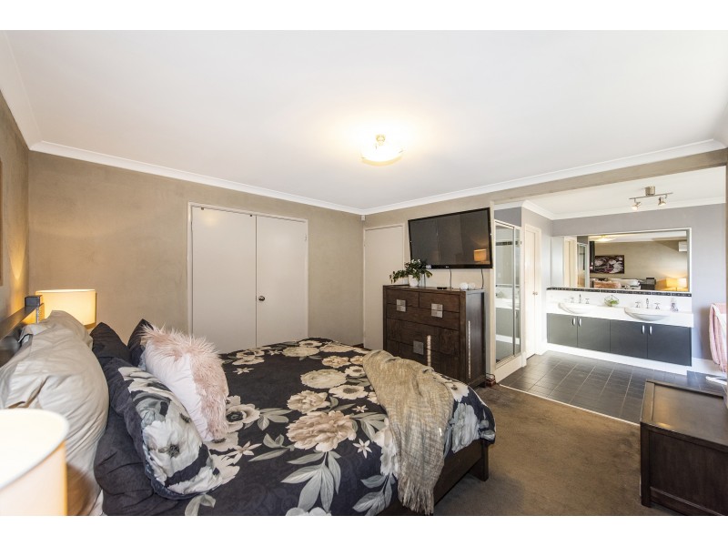 22 Cornforth Way, Piara Waters WA 6112