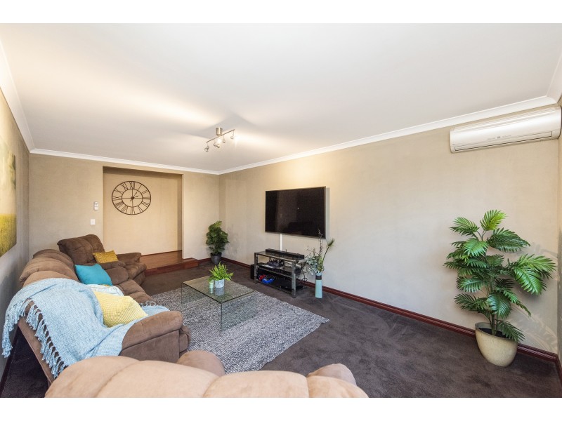 22 Cornforth Way, Piara Waters WA 6112