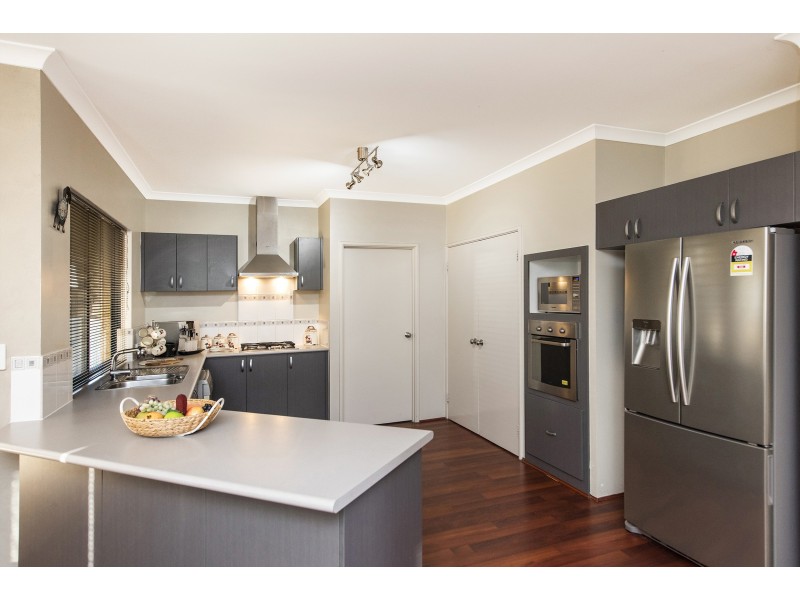 22 Cornforth Way, Piara Waters WA 6112