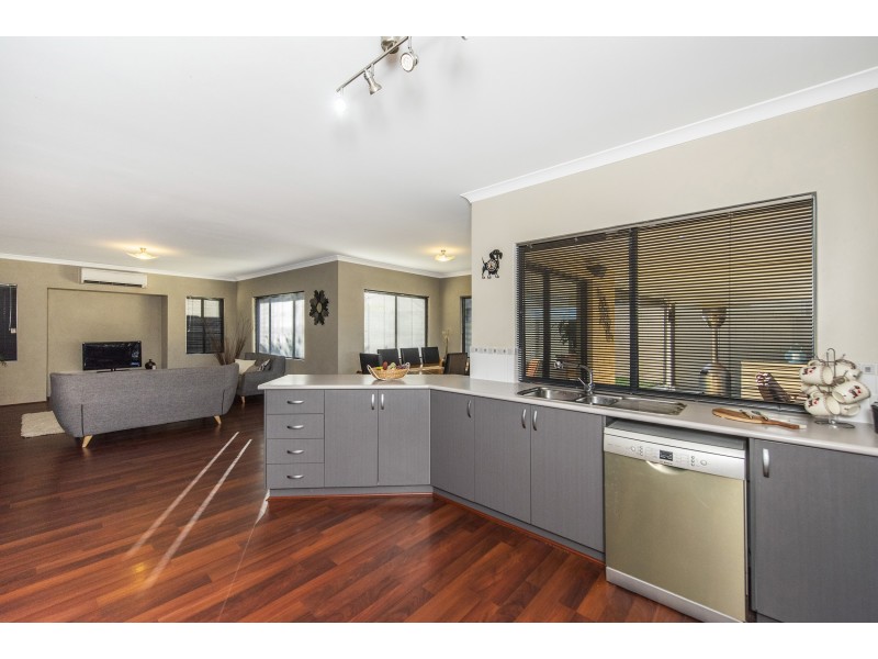 22 Cornforth Way, Piara Waters WA 6112