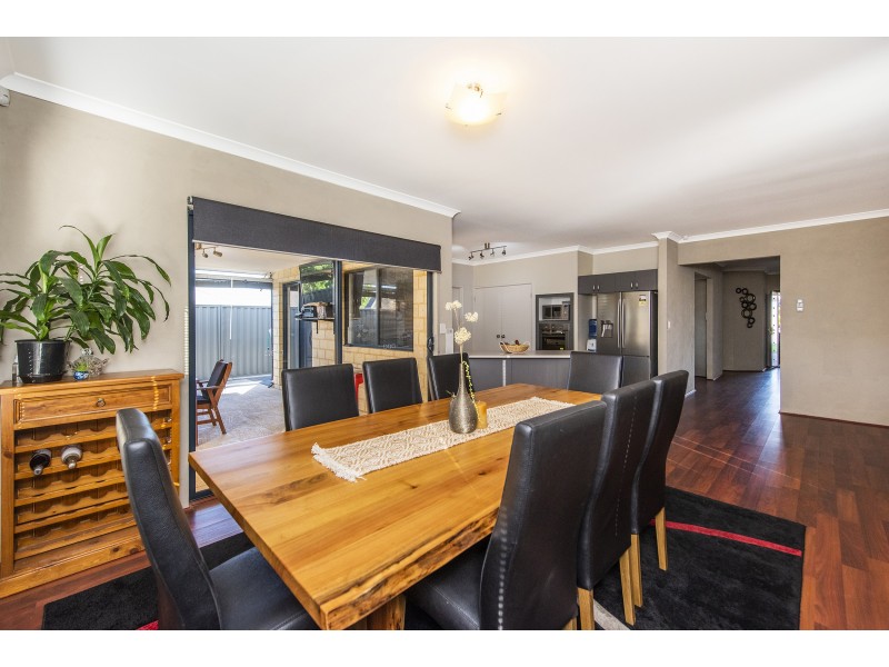 22 Cornforth Way, Piara Waters WA 6112