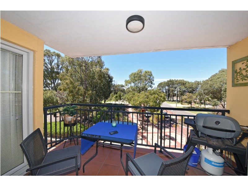 52/167 Grand Boulevard, Joondalup WA 6027