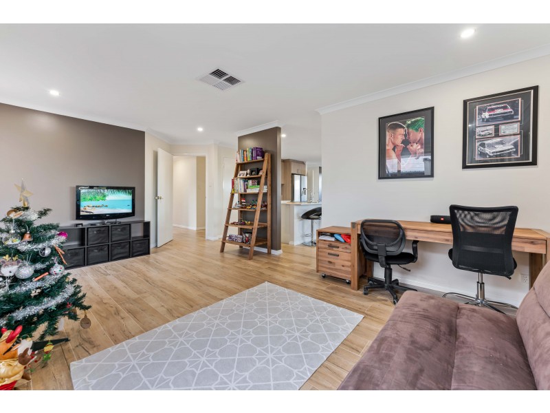 3 Shelter Cove, Banksia Grove WA 6031