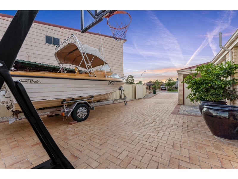 3 Shelter Cove, Banksia Grove WA 6031