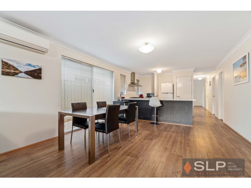 5 Atley Pass, Carramar WA 6031