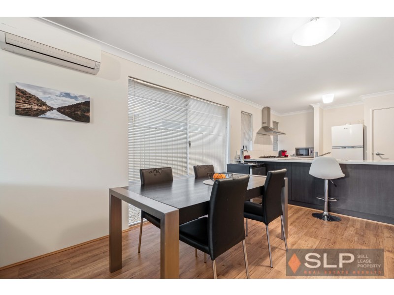 5 Atley Pass, Carramar WA 6031