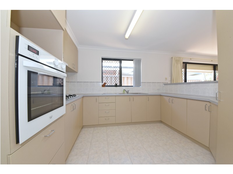 7/11 Crocker Way, Innaloo WA 6018