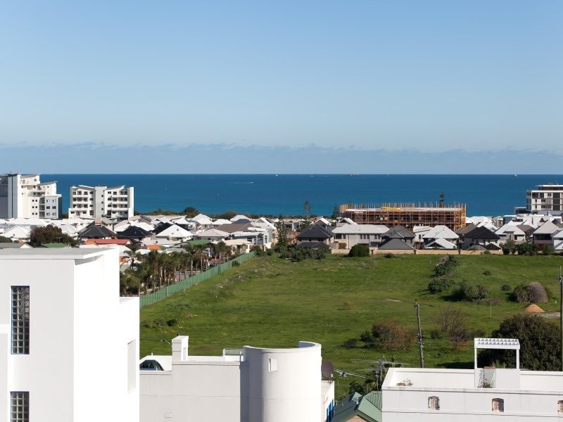 8 Boyd Crescent, Hamilton Hill WA 6163