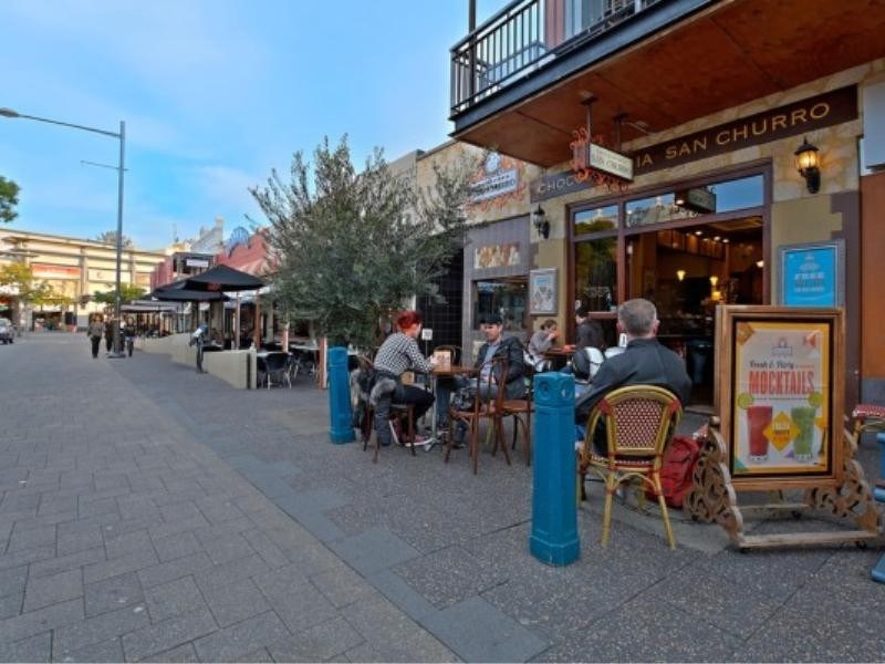 8 Boyd Crescent, Hamilton Hill WA 6163