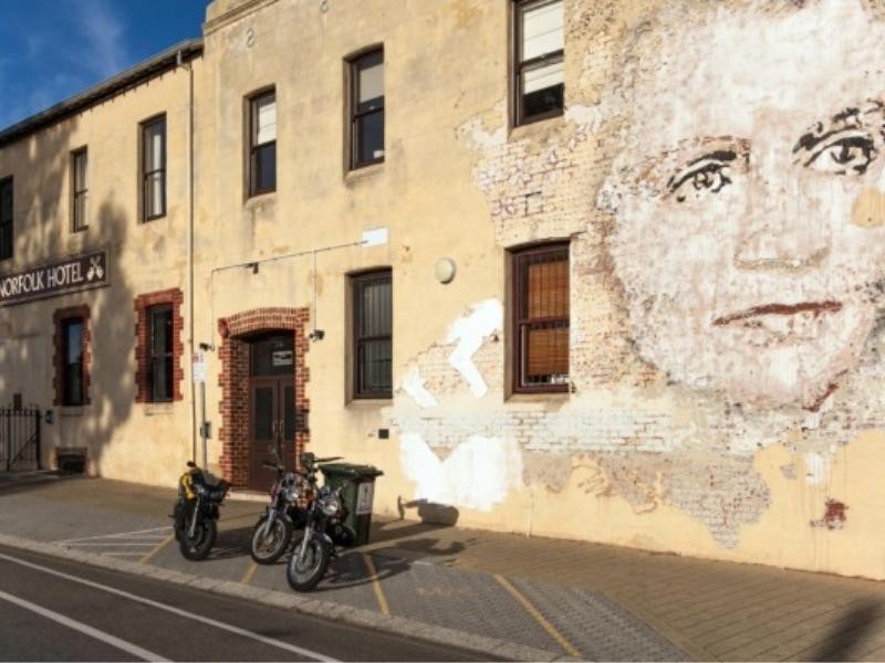 8 Boyd Crescent, Hamilton Hill WA 6163