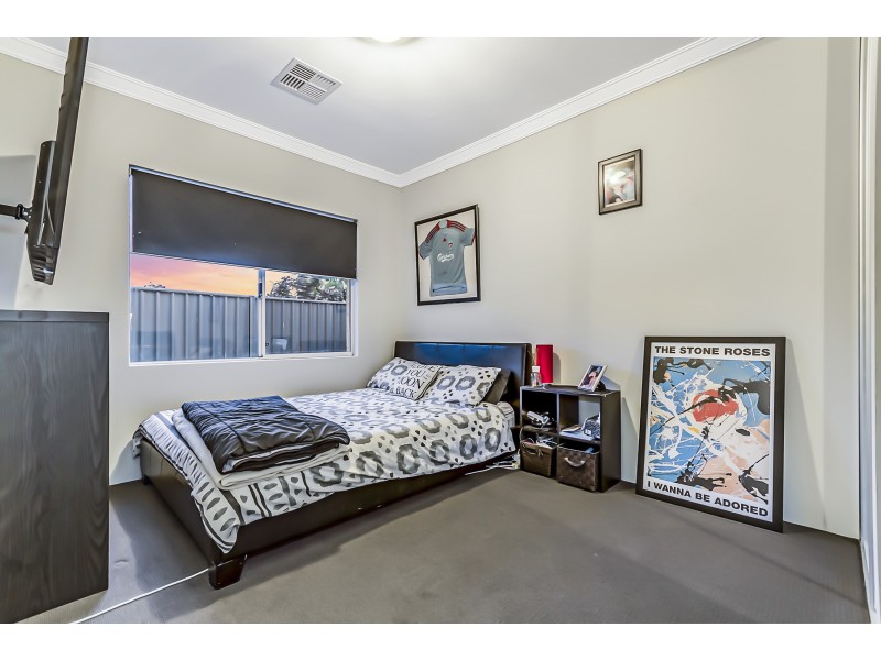 5 Featherleaf Elbow, Banksia Grove WA 6031