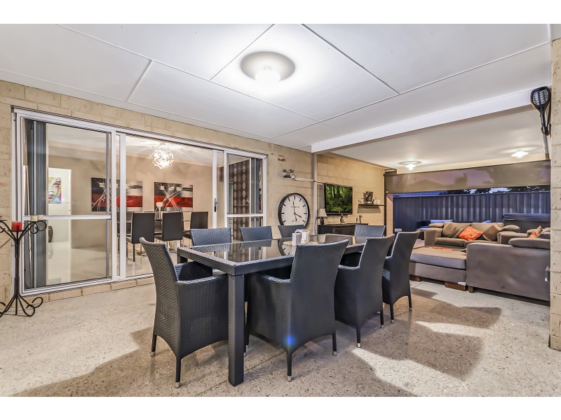 5 Featherleaf Elbow, Banksia Grove WA 6031