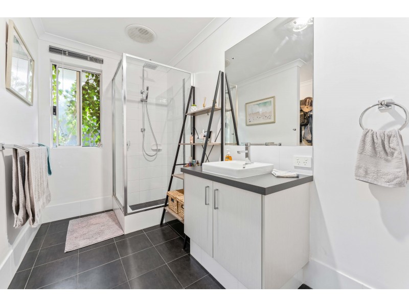 4 Burma Loop, Banksia Grove WA 6031