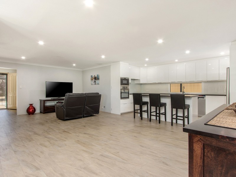 25 Wimbledon Street, Bertram WA 6167