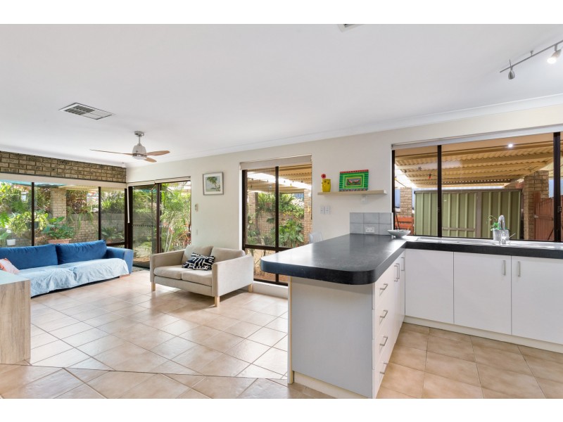 96 Plover Drive, Yangebup WA 6164