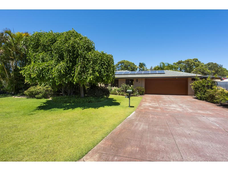4 Bruce Court, Leeming WA 6149
