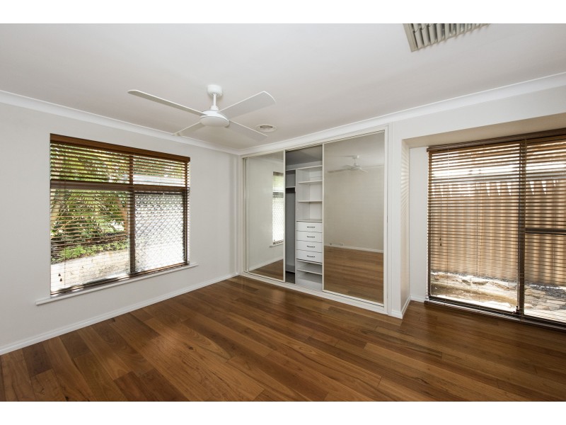 4 Bruce Court, Leeming WA 6149