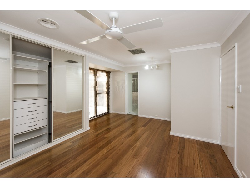 4 Bruce Court, Leeming WA 6149