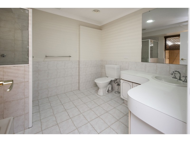 4 Bruce Court, Leeming WA 6149