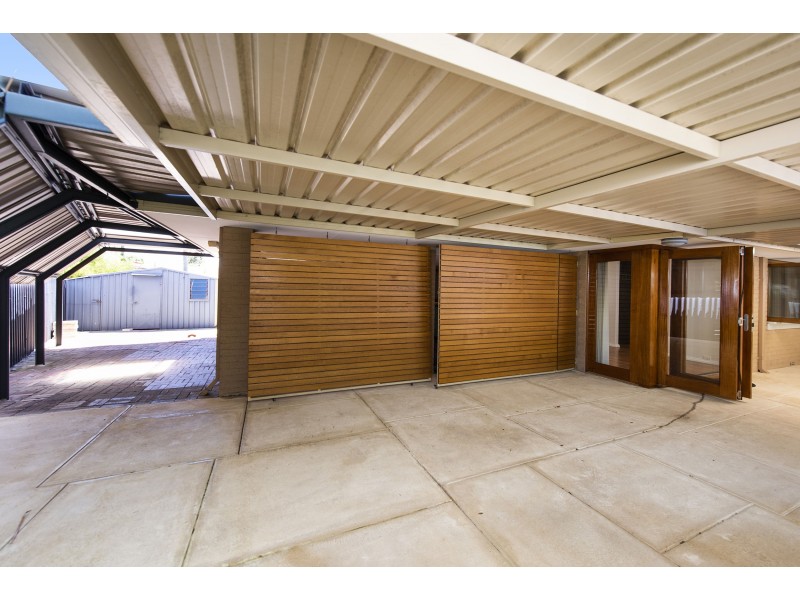 4 Bruce Court, Leeming WA 6149